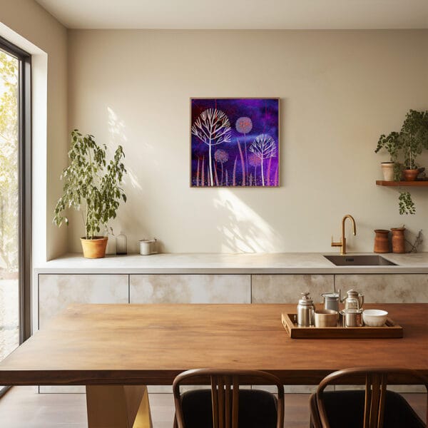 Fine Art Print op Canvas Gestileerde planten in paars en fuchsia houten baklijst interieur minimalistisch neutraal